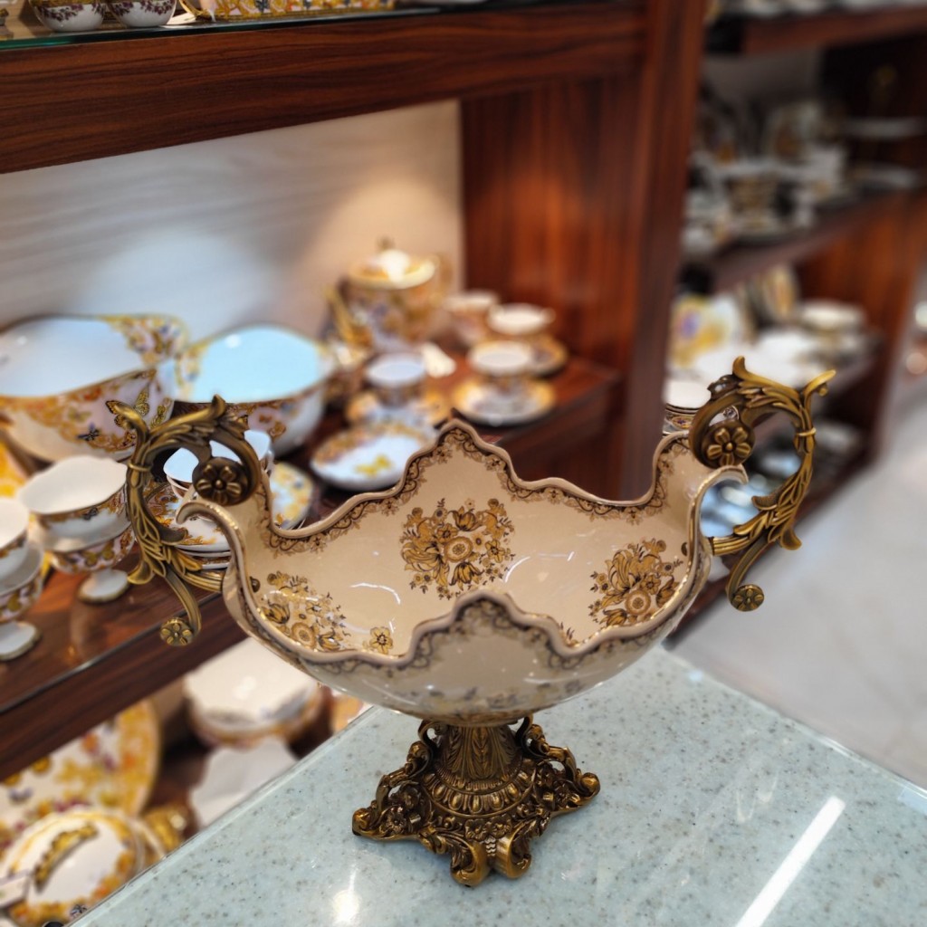 کشکول پایه دار متوسط زینک8068