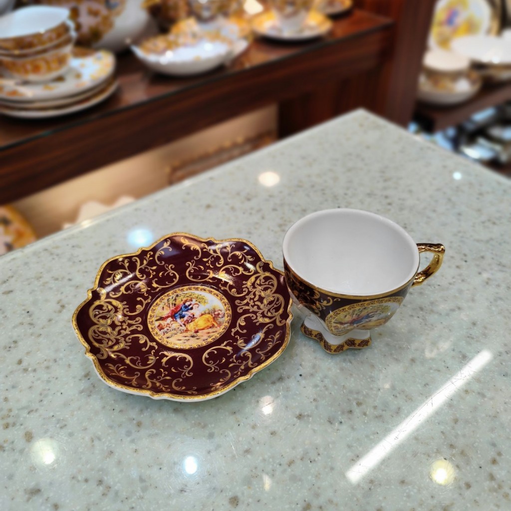 فنجان و نعلبکی چایخوری لیلی مجنون زرشکی6069