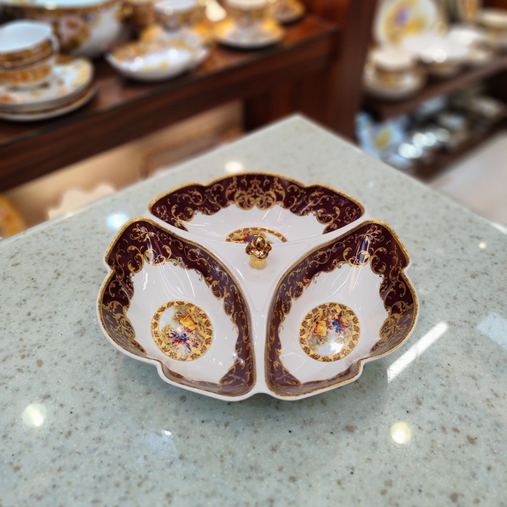 اردوخوری3خانه لیلی مجنون زرشکی6063