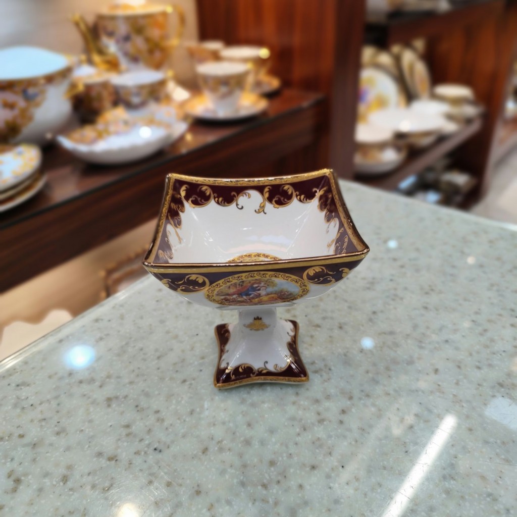 بستنی خوری چهارگوش لیلی مجنون زرشکی6062