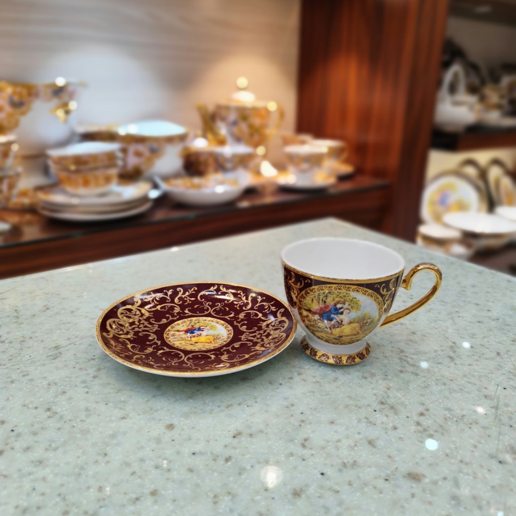 فنجان نعلبکی چایخوری لیلی مجنون زرشکی 6049