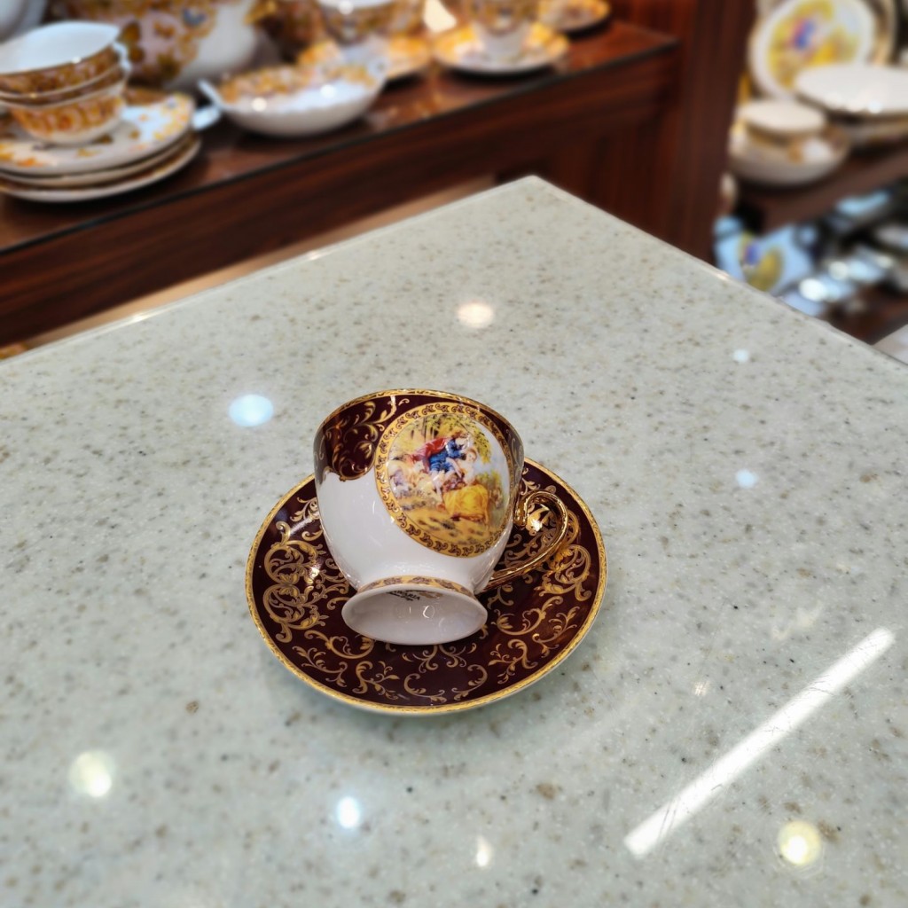 فنجان نعلبکی چایخوری لیلی مجنون زرشکی 6049