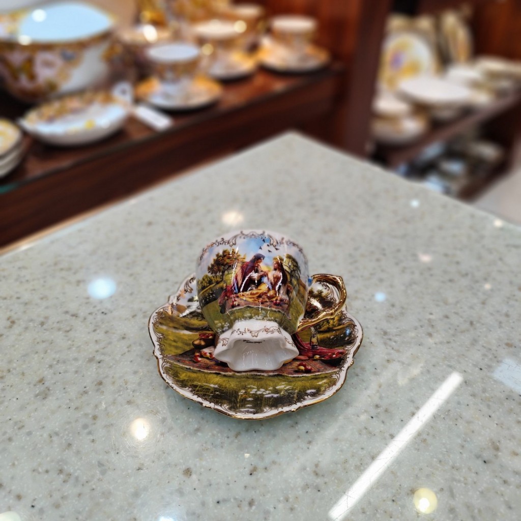 فنجان نعلبکی چایخوری طرح ادم وحوا3093