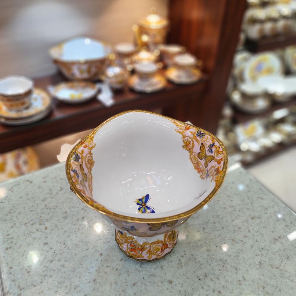 میوه خوری پایه دار