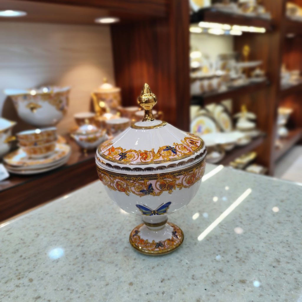 شکلات خوری گردپایه دارطرح پروانه صورتی55330