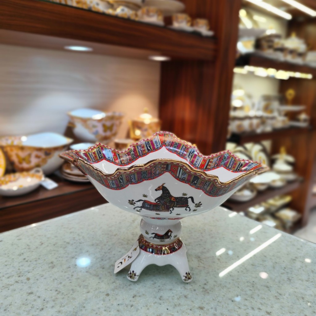 کشکول پایه دار کوچک طرح هرمس9051