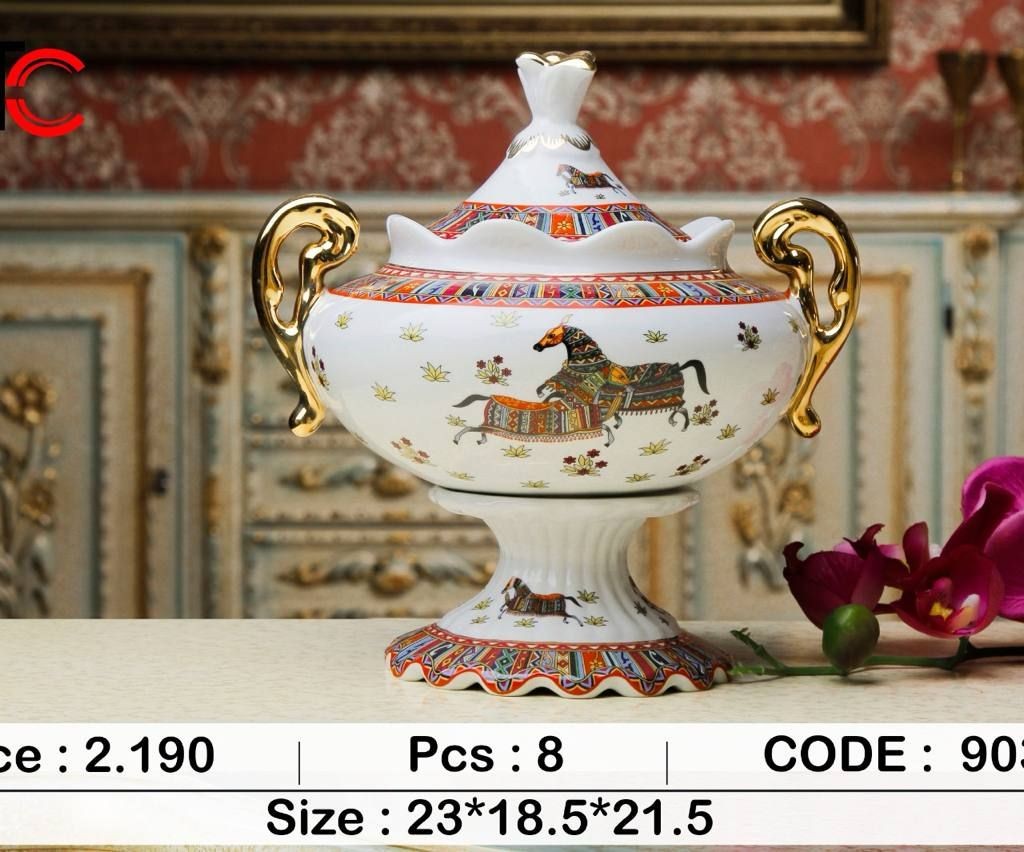 شکلات خوری پایه دار