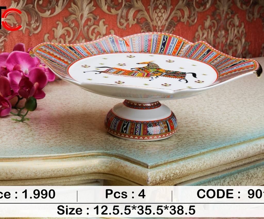 شیرینی خوری پایه دار