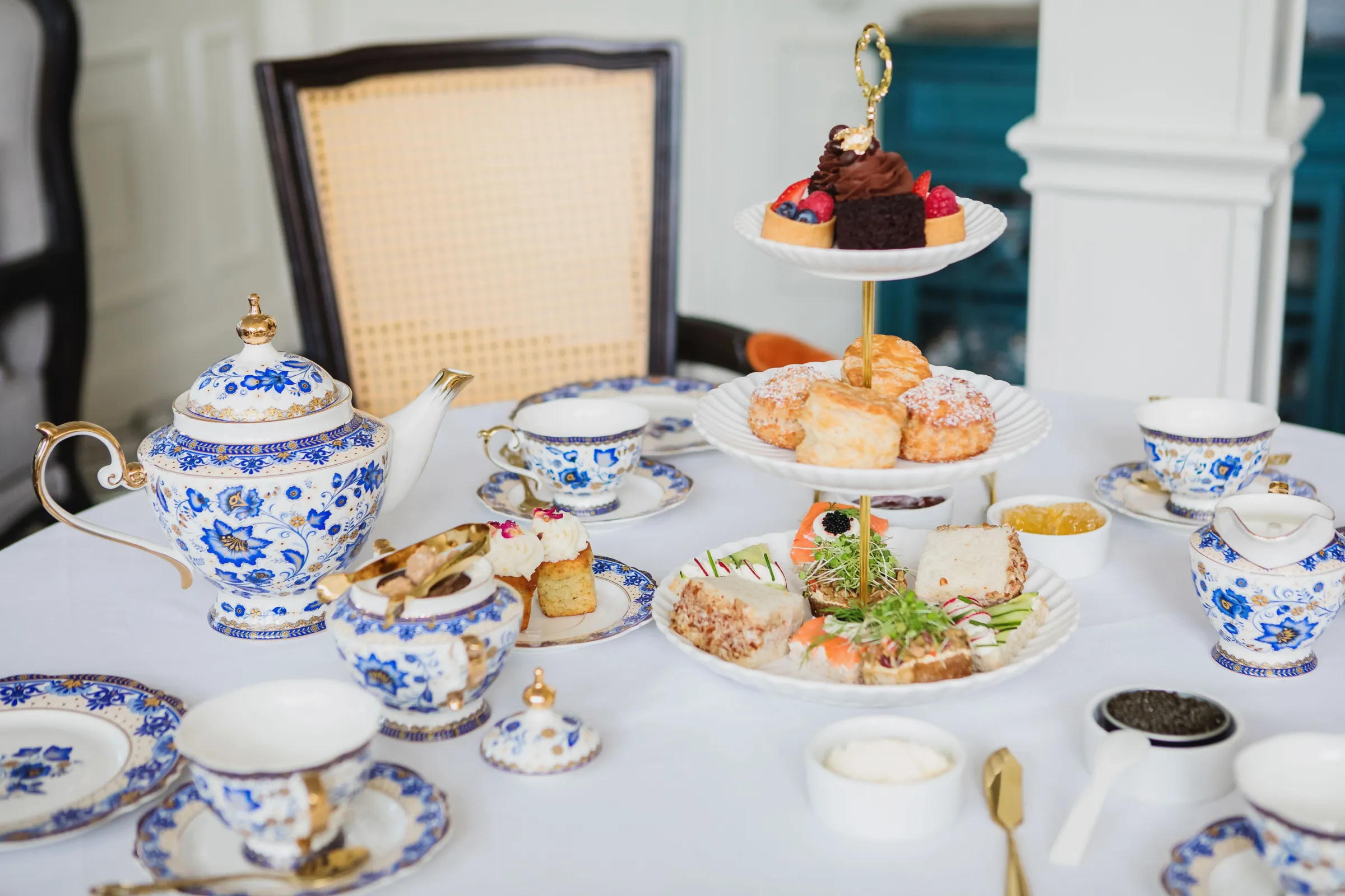 سرویس چای خوری طرح دار