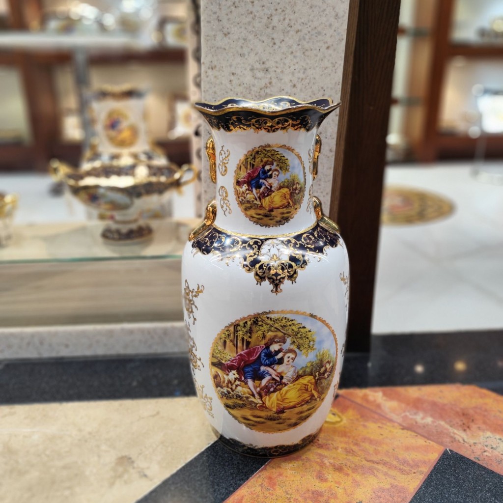 گلدان کنارسالنی بزرگ طرح لیلی مجنون سرمه ای8001