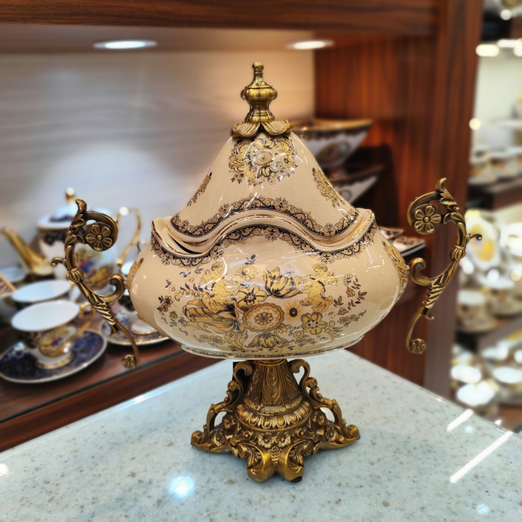 شکلات خوری دربدارطرح زینک8084