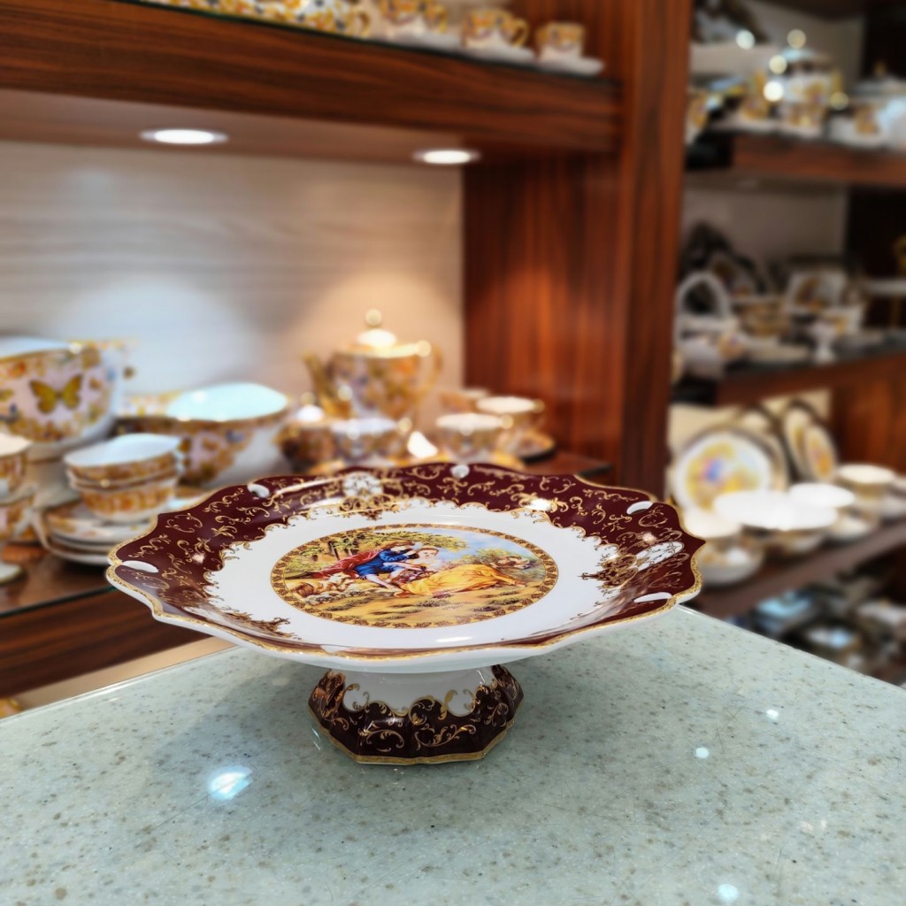 شیرینی خوری چینی پایه دار