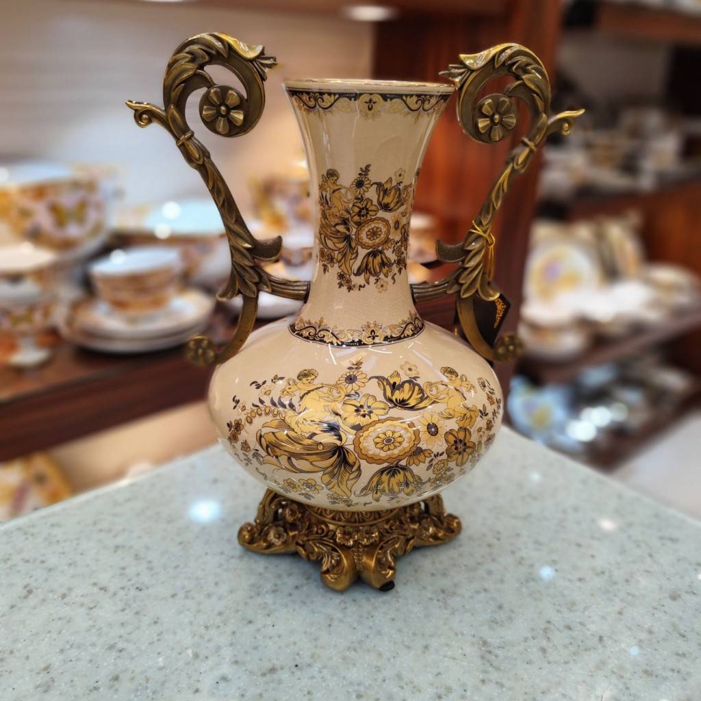 گلدان چینی گل برجسته