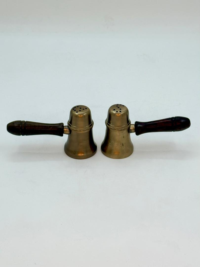 ست نمکدون و فلفل پاش4552