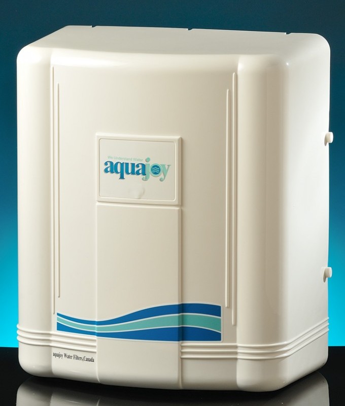 دستگاه تصفیه آب آکواجوی مدل رز