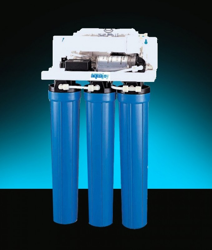 دستگاه تصفیه آب نیمه صنعتی آکواجوی مدل RO600
