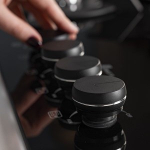 اجاق گازصفحه ای شیشه ای بیمکث مدل 2205