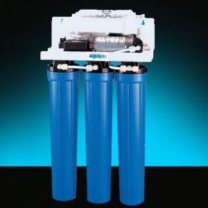 دستگاه تصفیه آب نیمه صنعتی آکواجوی مدل RO600
