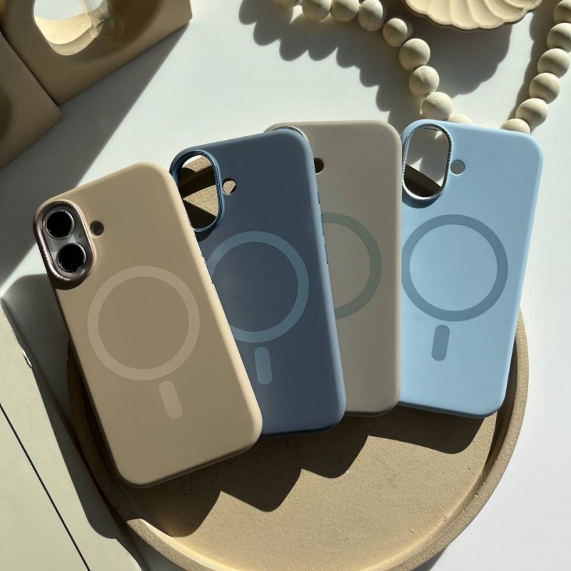 قاب ایفون  طرح سیلیکونی مگ سیف