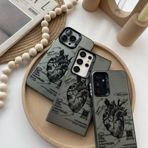 قاب ایفون قلب خطی