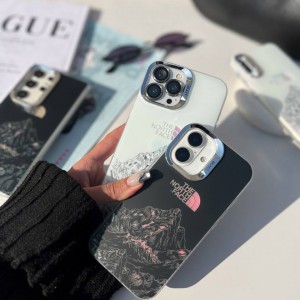 قاب ایفونnorth face