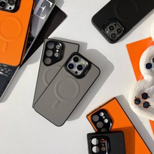 قاب ایفون چرم ایتالیایی