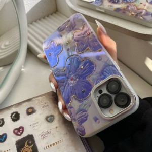 قاب ایفون گل بنفش