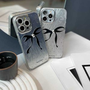 قاب ایفون خال خالی پاپیون