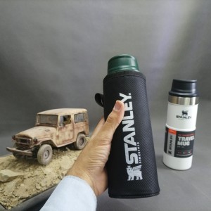 کاور ماگ استنلی 470 میلی لیتر classic trigger action travel mug