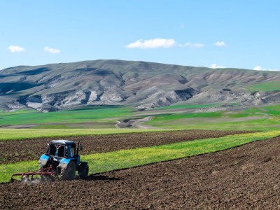 فروش وسایل و تجهیزات و لوازم آبیاری قطره ای در زنجان