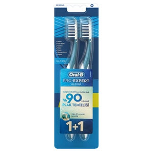 2 عدد مسواک Medium اورال-بی (Oral-B)