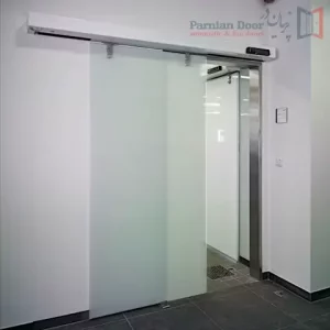 درب اتوماتیک فریملس | طراحی مدرن و شیشهای بدون فریم