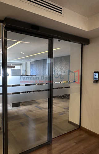 درب اتوماتیک همراه با فیس آیدی