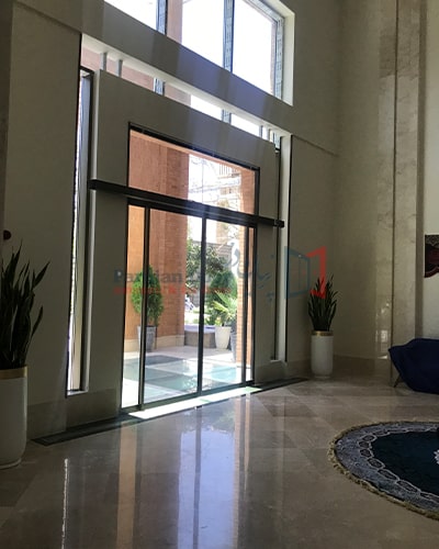 درب اتوماتیک با فریم آنادایز