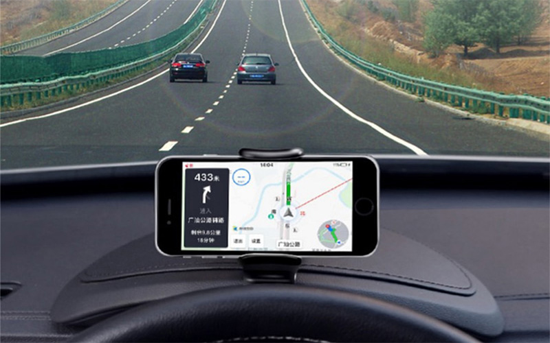 مزایای استفاده از هولدر موبایل  - سهولت استفاده از GPS