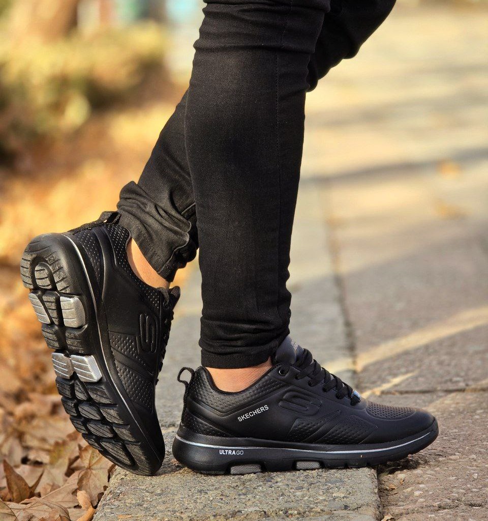 حراج واقعی کفش کتونی اسپرت مردانه و پسرانه مدل اسکیچرز رنگ مشکی تمام مناسب پیاده روی  با ارسال رایگان