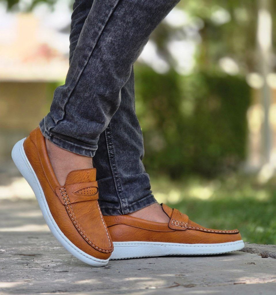 فروووش ویژه کفش  کالج مردانه پسرانه فوق العاده جذاب وشیک رنگ قهوه ای روشن باارسال رایگان