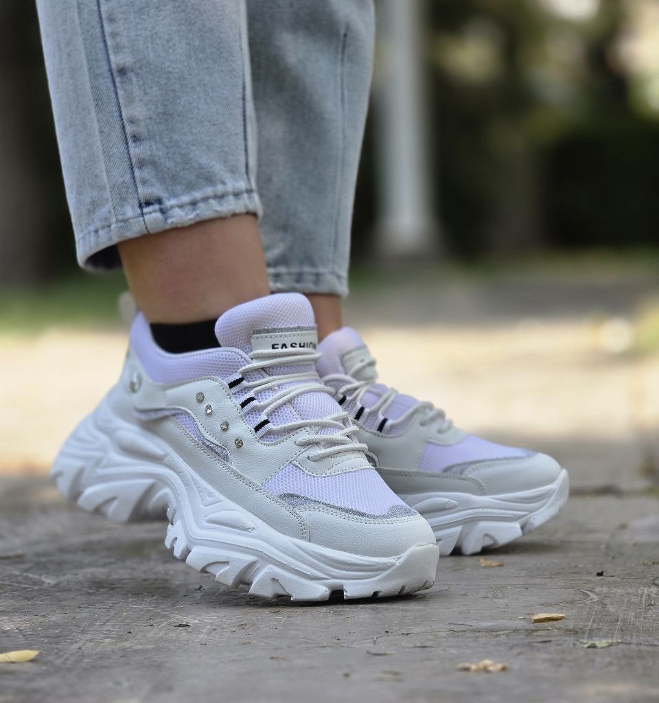 تخفیف ویژه کفش کتونی اسپرت دخترانه و زنانه فشیون مدل نگینی باکیفیت بسیار عالی رنگ سفید تمام بی نظیر