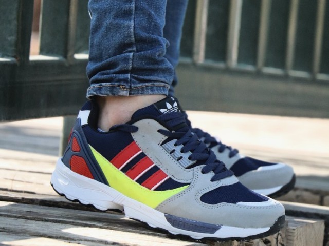 تخفیف عااالی کفش اسپرت مردانه مدل زد ایکس zx  ضد سایش و مقاوم