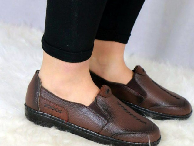 حراج استثنایی کفش طبی دست دوخت زنانه  با کیفیت عالی و ترند