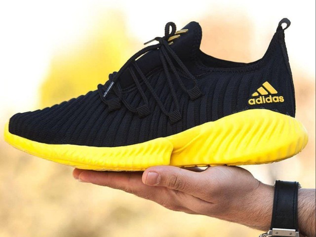 آف باکس ویژه کفش اسپرت مردانه مدل آدیداس سایز 41 منحصر به فرد