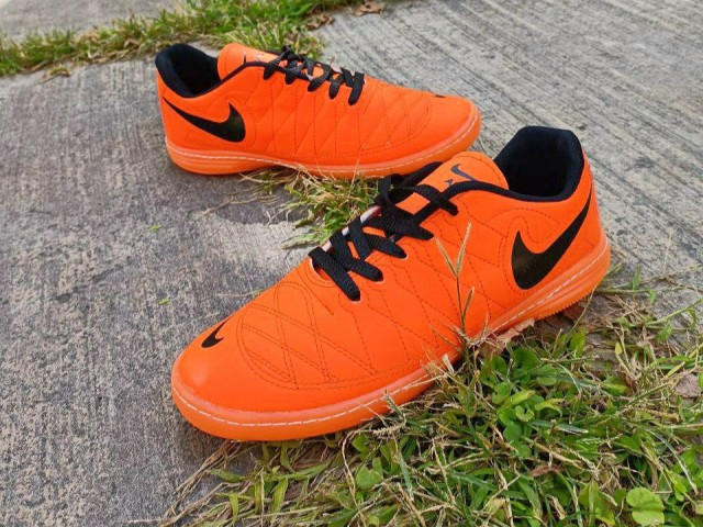 حراج کفش سالنی مردانه مدل نایک تولید تبریز چشم نواز و عالی