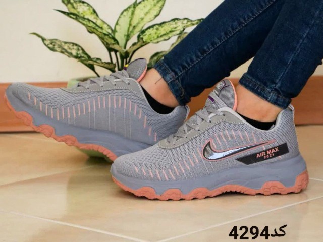 حررررراج کفش اسپرت دخترانه  6 ماه ضمانت مدل نایک  کد 4294 با ارسال رایگان