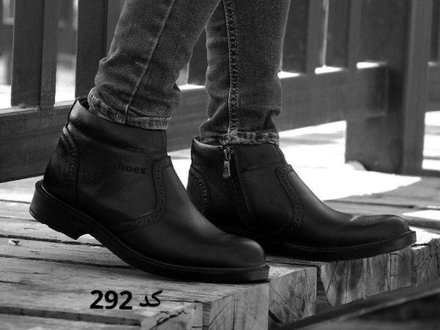 بمب این هفته  نیم بوت مردانه از پا خور خفن جذابش نگم برات،مشکی رنگ  کد292 خاص و بی نقص