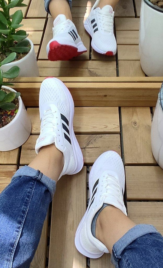 حراج استثنایی کتونی  اسپرت دخترانه  زنانه مدل آدیداس سفید قرمز کد 4530ارسال رایگان