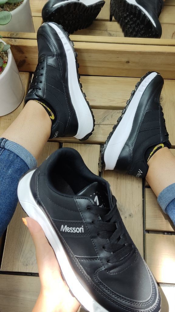 حراج استثنایی کتونی  اسپرت دخترانه  زنانه مدل جدید ونس  Messori رنگ مشکی زیره سفید   با ارسال رایگان  کد4405