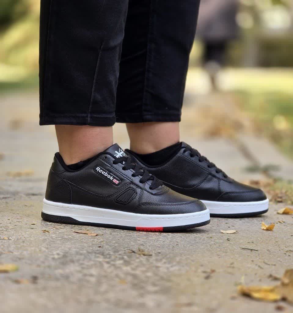 حراج جدیدترین کفش اسپرت دخترانه مدل ریبوک بسیار شیک و فوق العاده مشکی با ارسال رایگان