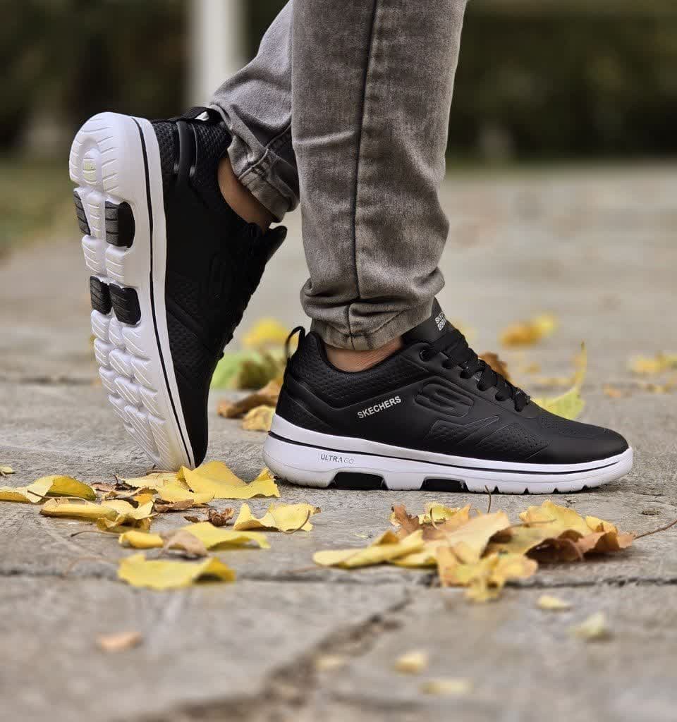 حراج فوق العاده  اسپرت پرطرفدار مردانه مدل اسکیچرز بادوام و مقاوم رنگ سفید تمام  ارسال رایگان3411