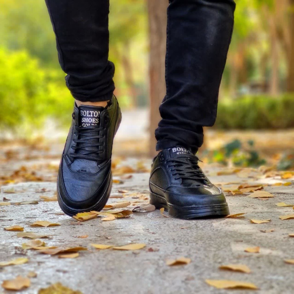 فروش  ویژه کفش اسپرت مردانه مدل ونس پرفروش و استثنایی رنگ مشکی زیره سفید  باارسال رایگان3486