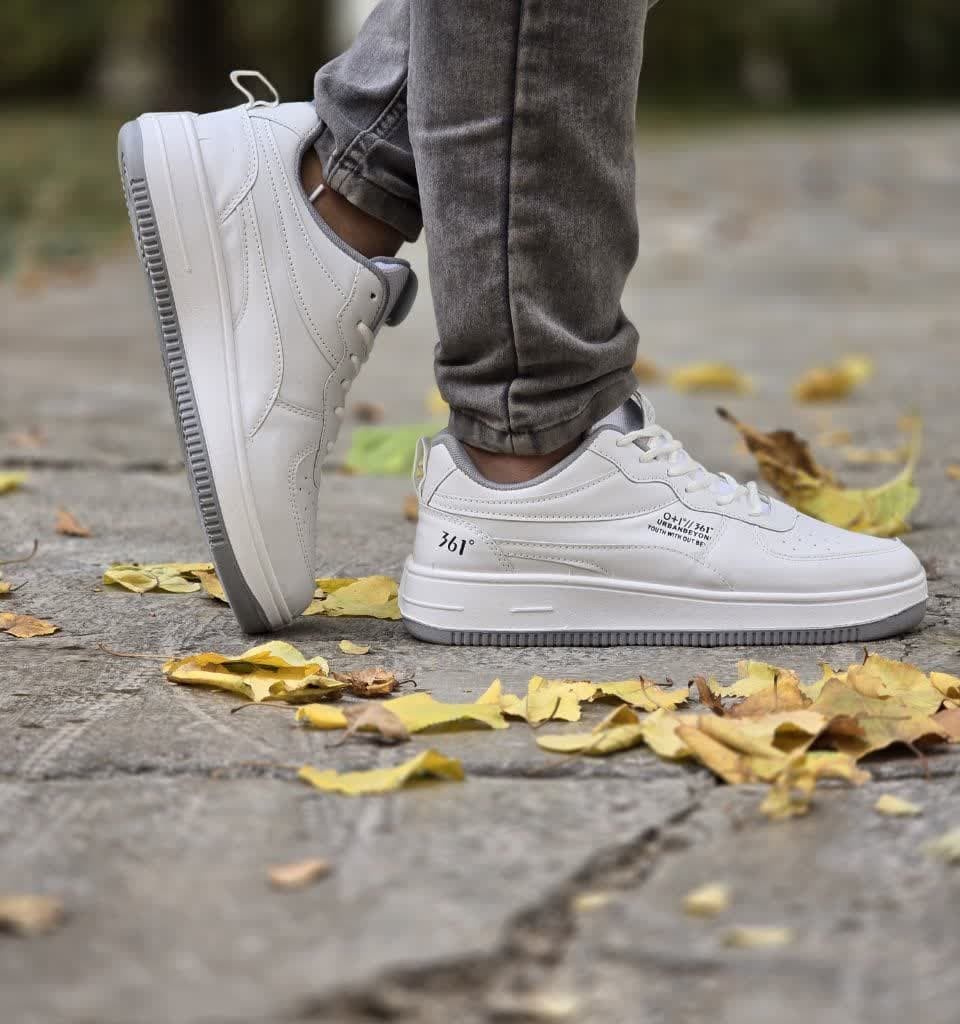 آف ویژه کفش اسپرت مردانه اسکیچرز مناسب پیاده روی رنگ مشکی قرمز  با ارسال رایگان کد3370